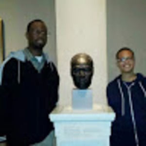 Meet your Posher, Carlos